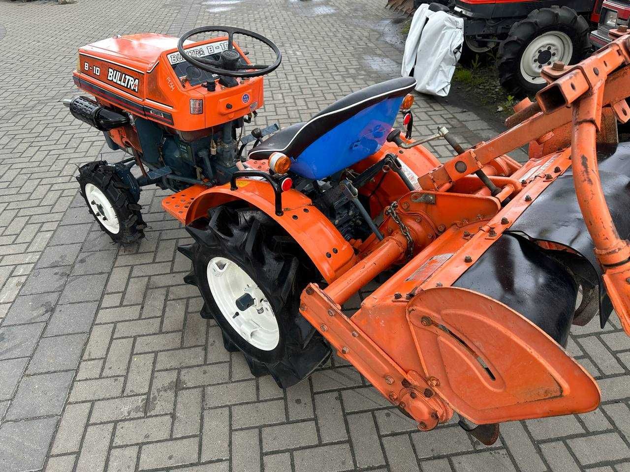 Японський трактор/міні трактор KUBOTA B-1 10кс