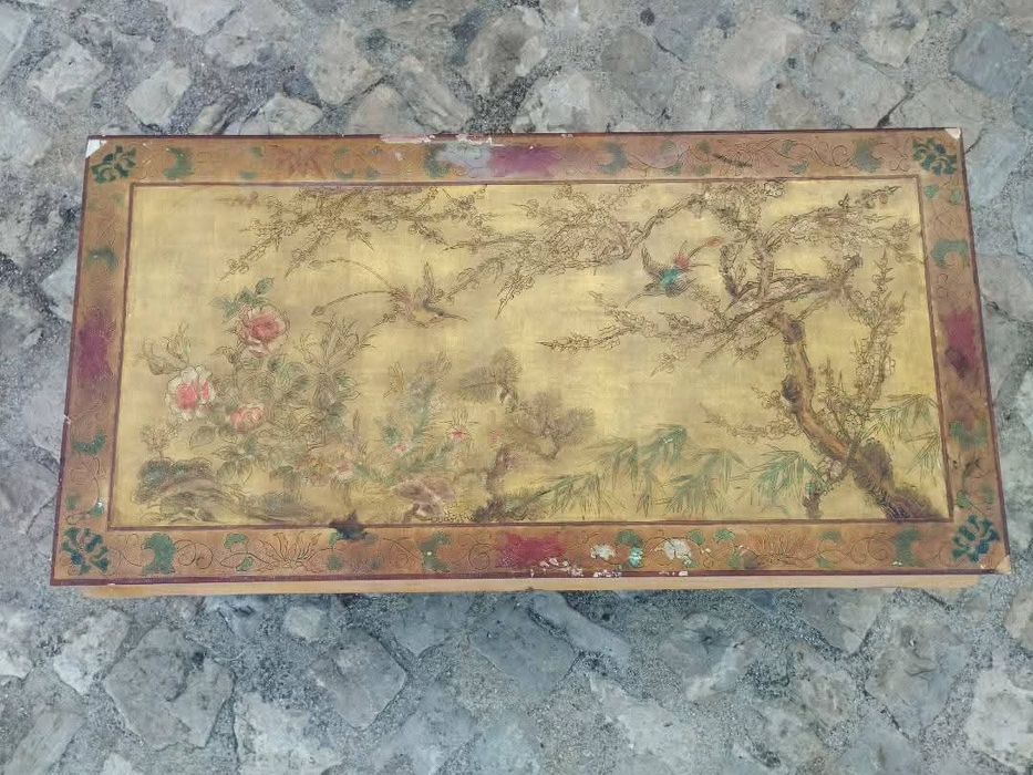 Mesa de centro oriental