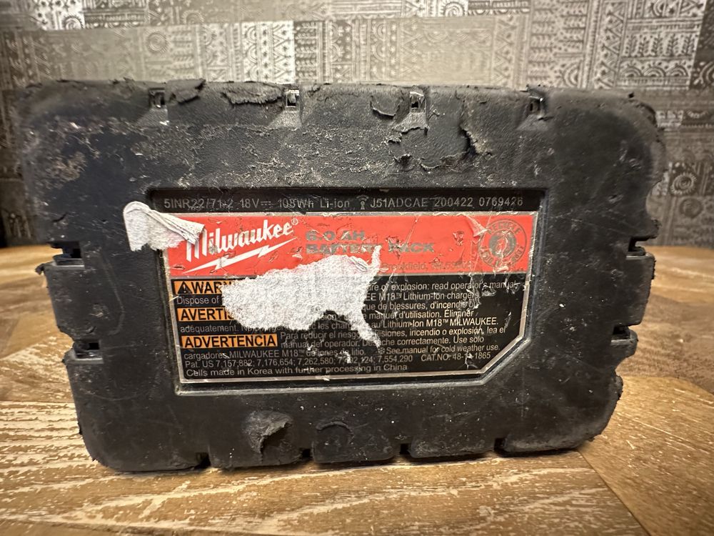 Потужний акумулятор Milwaukee 6Ah high output red lithium