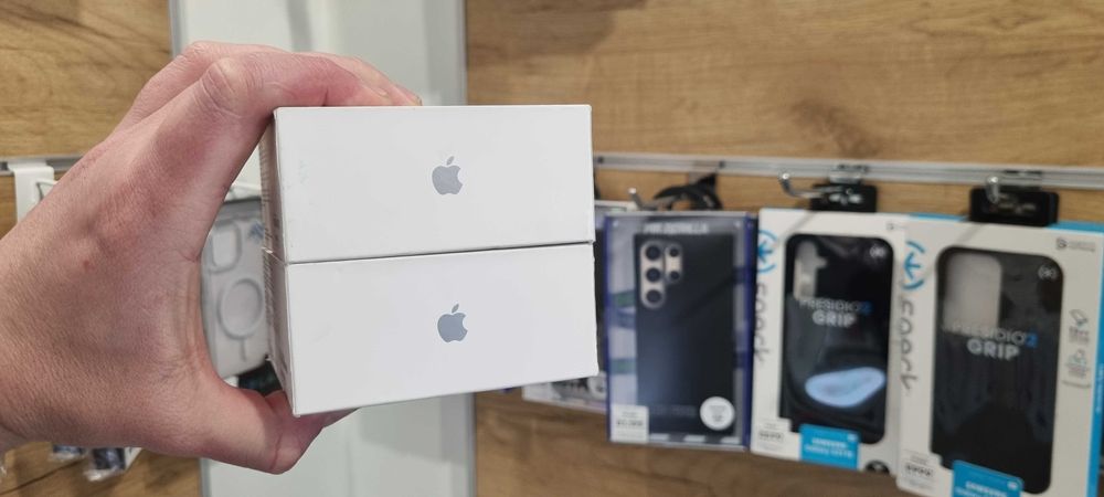 Магазин NEW AirPods Pro 2nd generation with Charging Case USB-C White