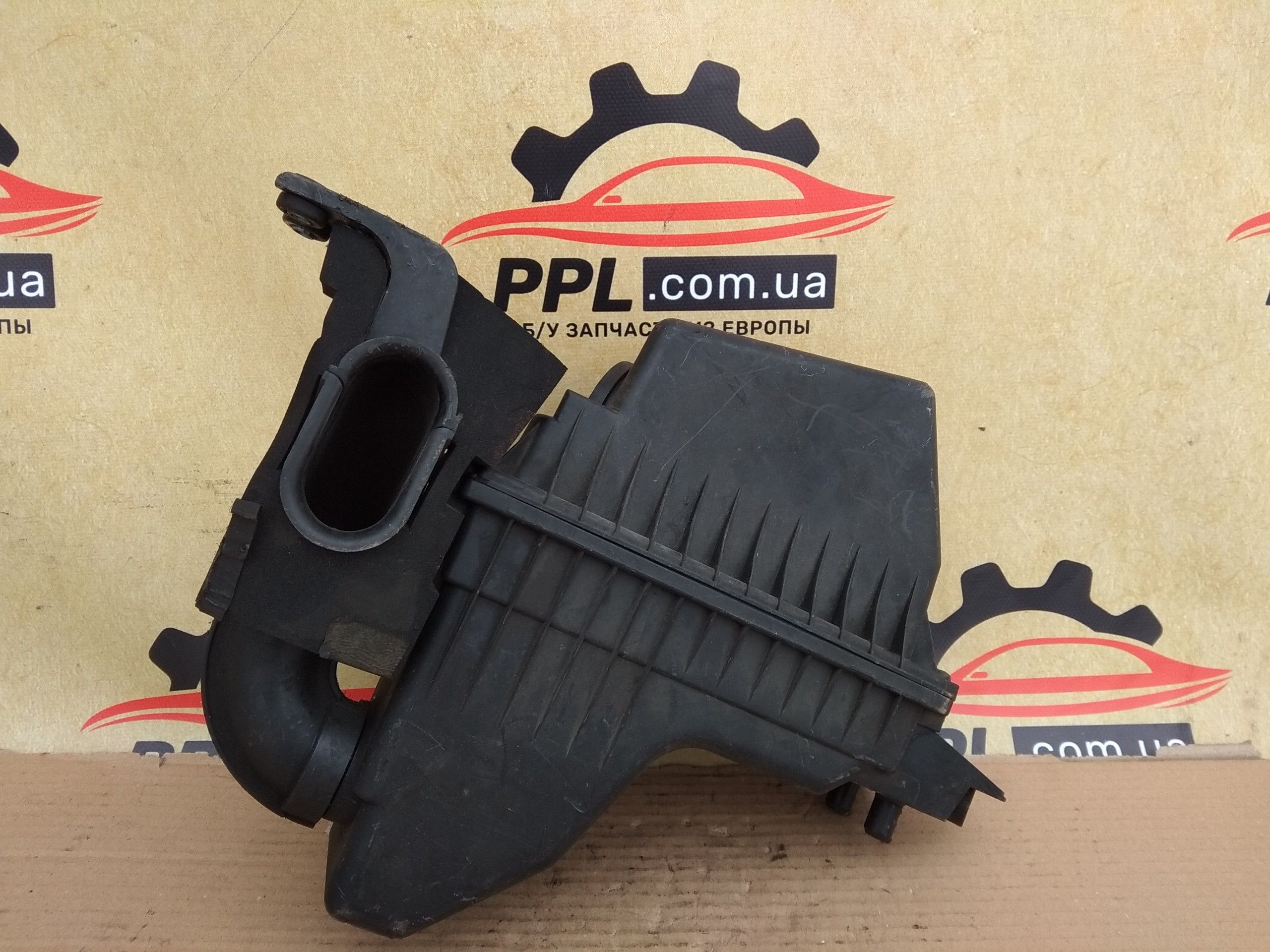 Suzuki Swift Mk6 2005-2010 1.3 DDIS корпус воздушного фильтра 62J-A01
