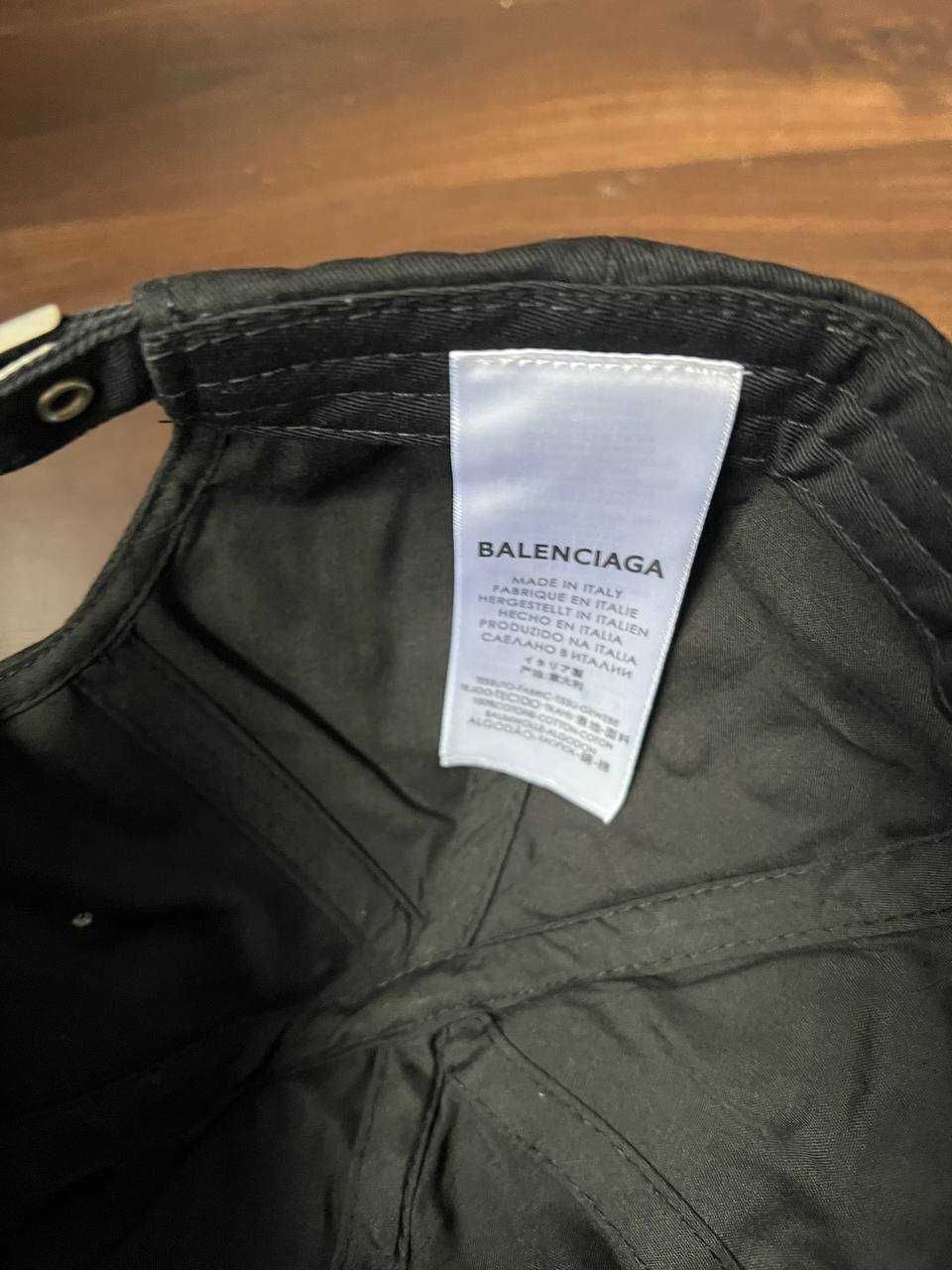 Balenciaga Czapka z dazkiem czarna  cap
