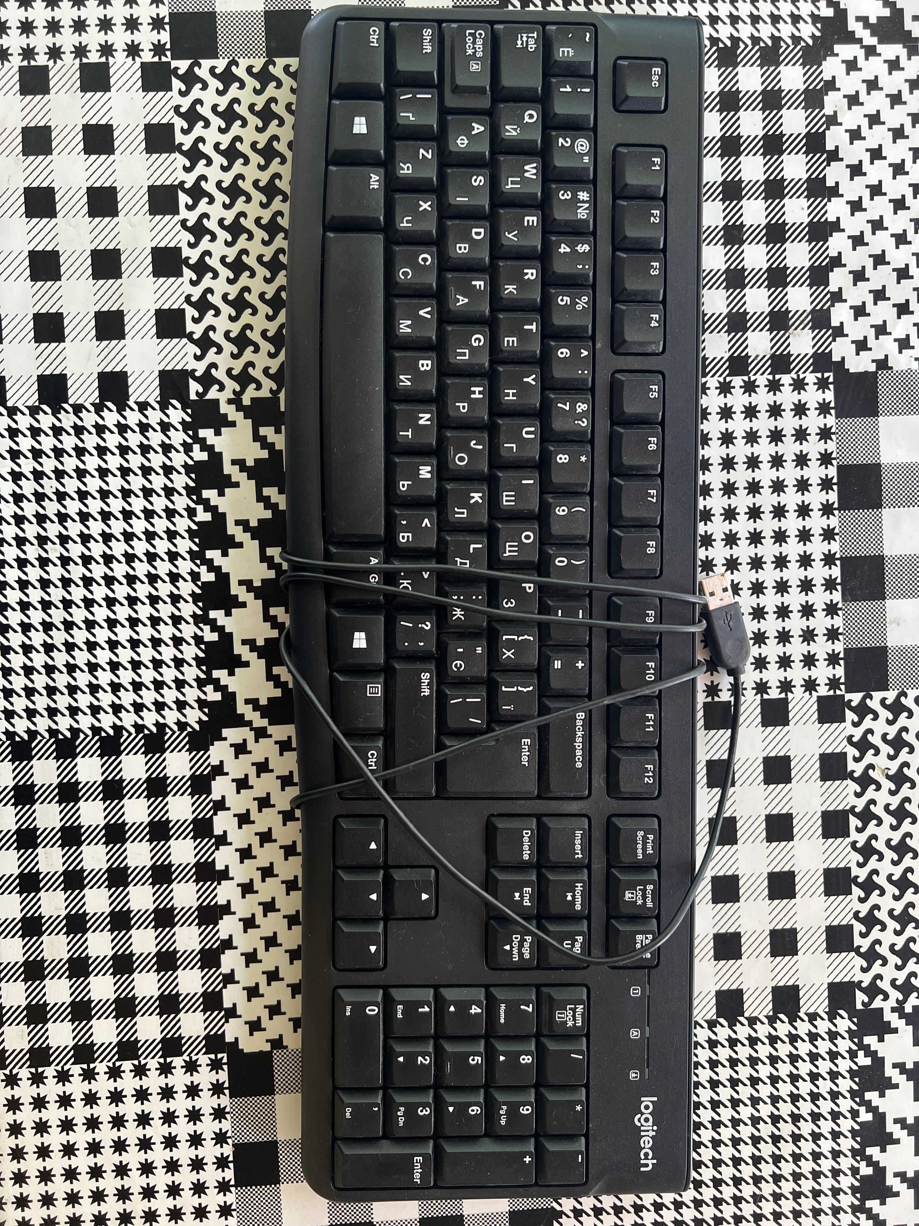 Клавіатури Logitech (14 шт)