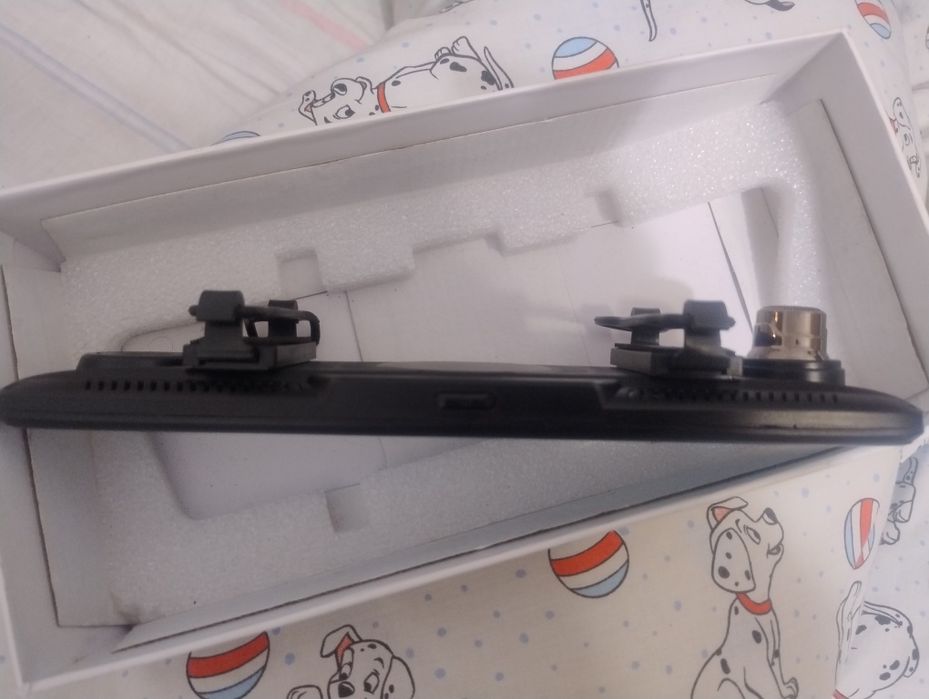 Видеорегистратор зеркало lexand lr40