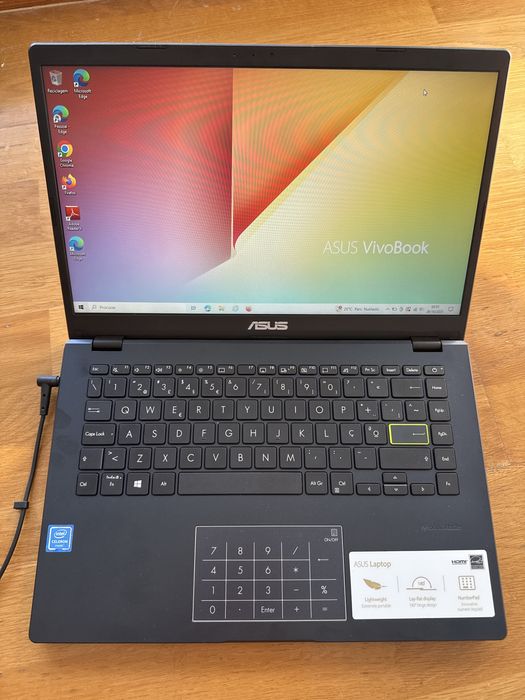 Laptop Asus Vivobook 14 E410 ( preto 14 128 GB 8 GB RAM)