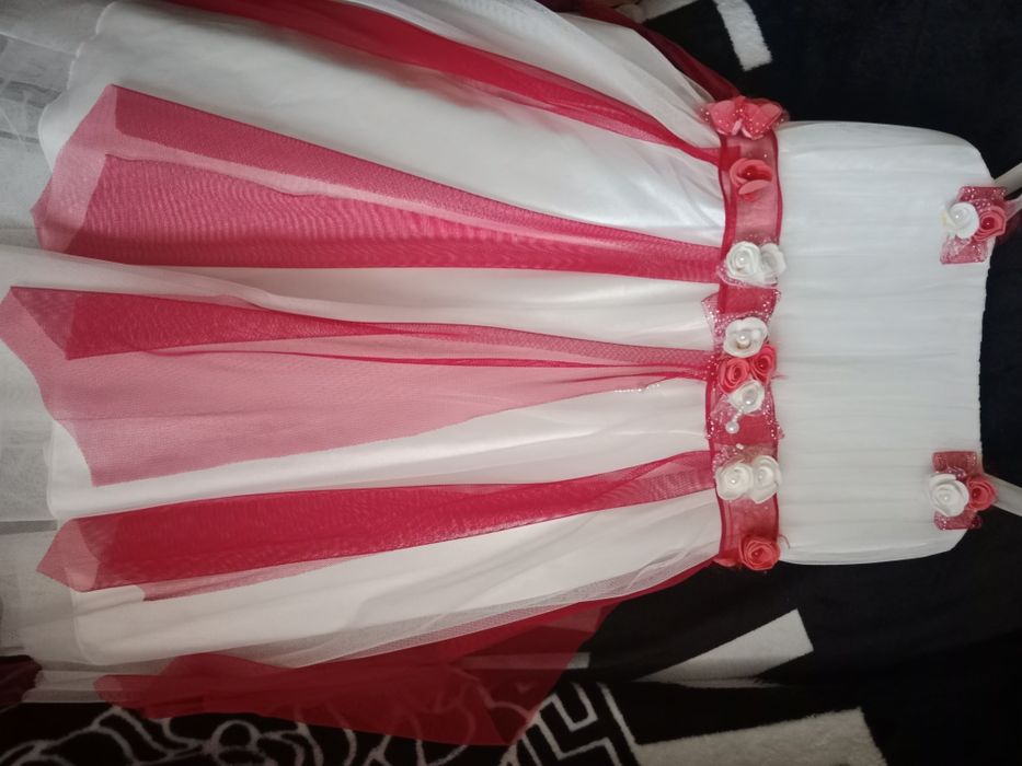 Suknia wizytowa biało czerwona