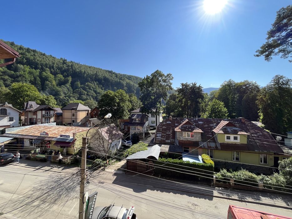 Продаж будівлі в центрі Яремче