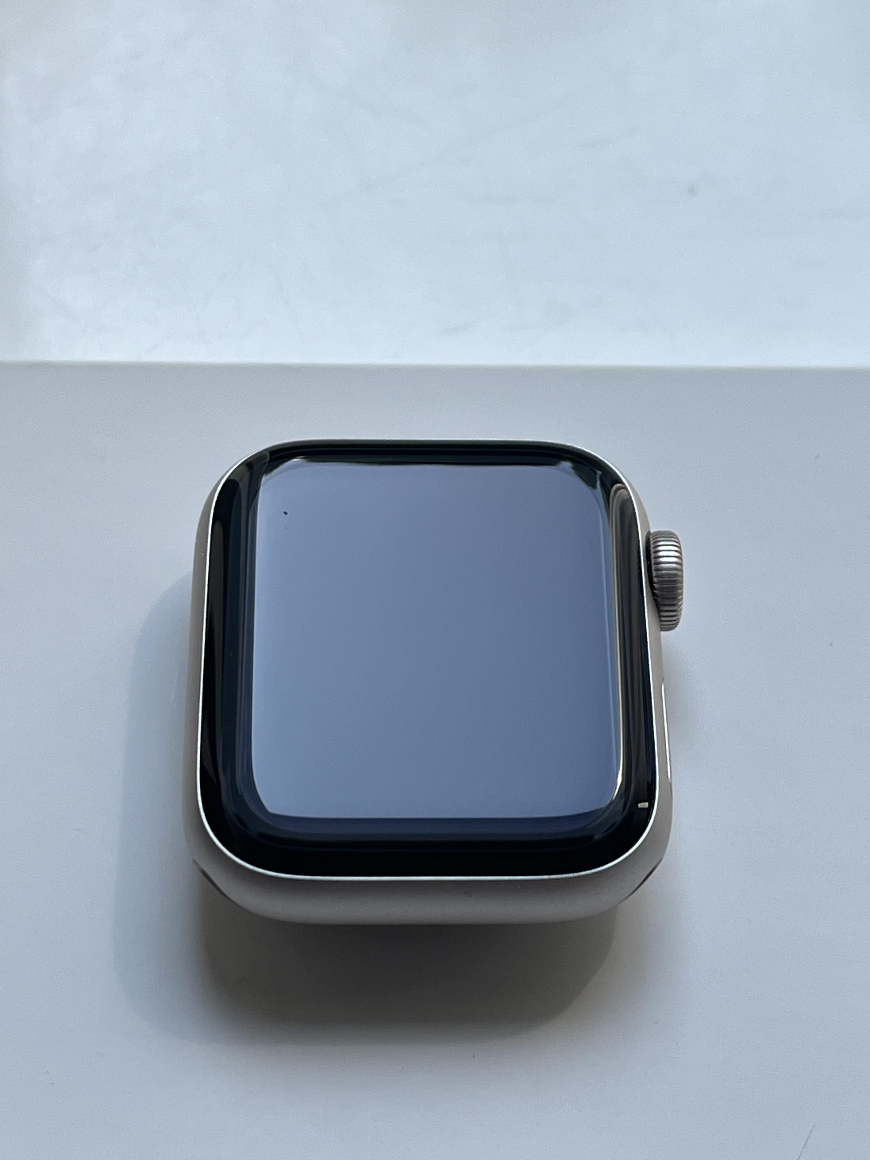 OUTLET Apple Watch SE 2gen 40mm Bateria 100% V23