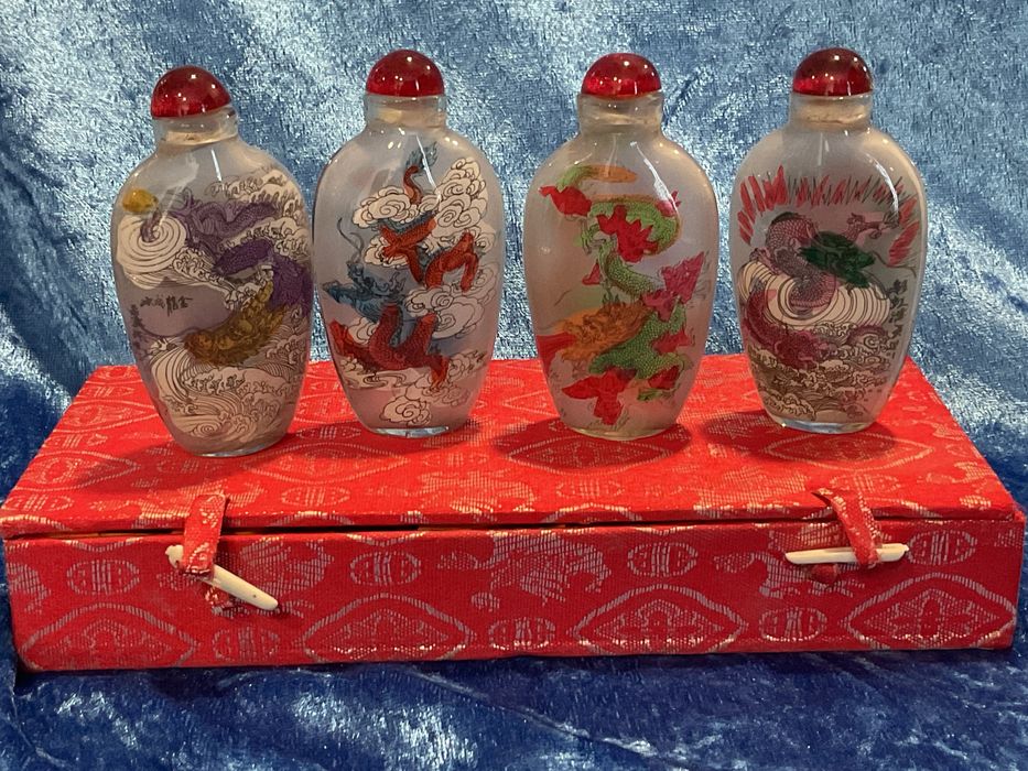 Snuf bottle coleção cada unidade 25 ,T,8 cm mais anúncios abaixo .