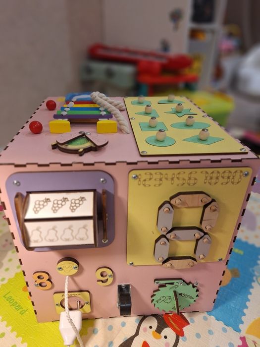 Бізікуб 30*30*30