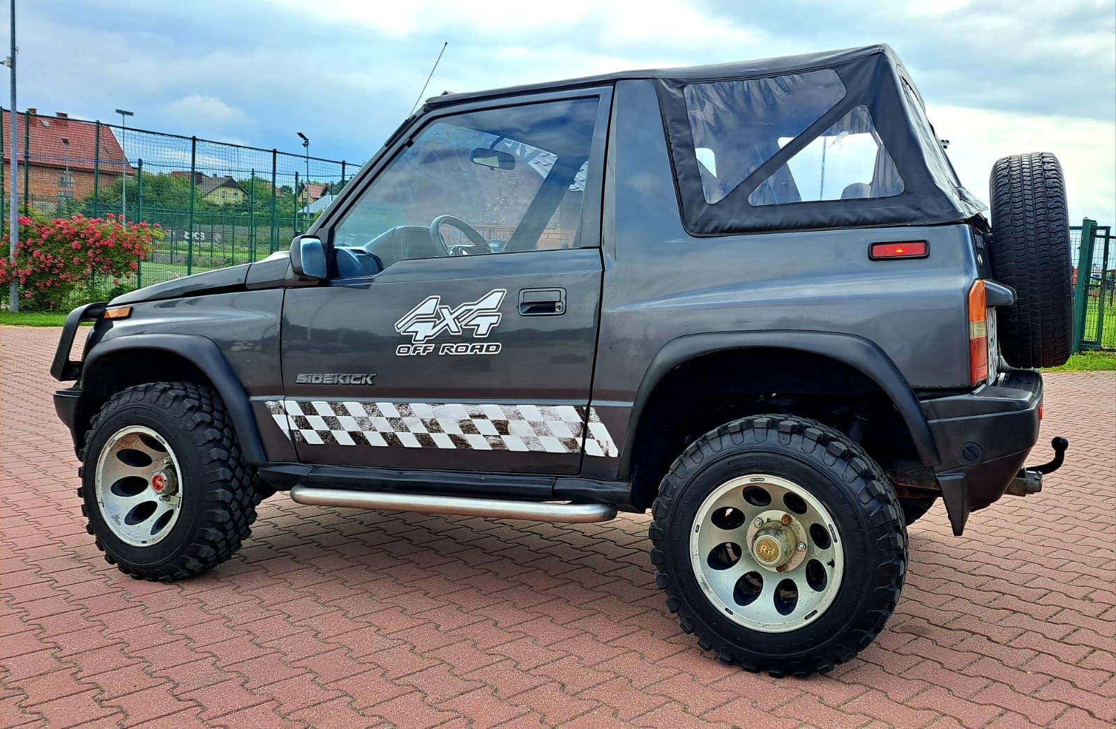 Mega Zdrova Vitara 1.6 8v LPG Nowy Dach Nowe Opony Kubełki Lift Radzik