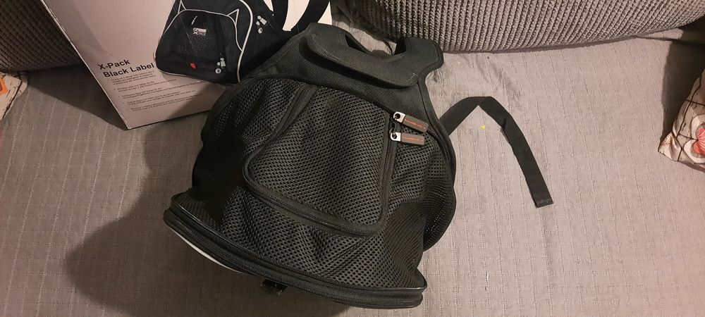 Nowy plecak, torba dla kota lub małego psa