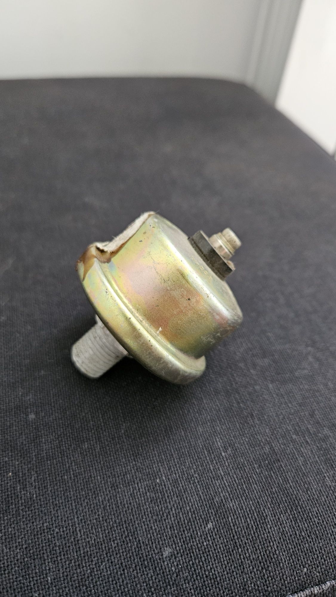 Czujnik ciśnienia oleju MERA PAFAL PRL Fiat125p 126p Polonez Żuk