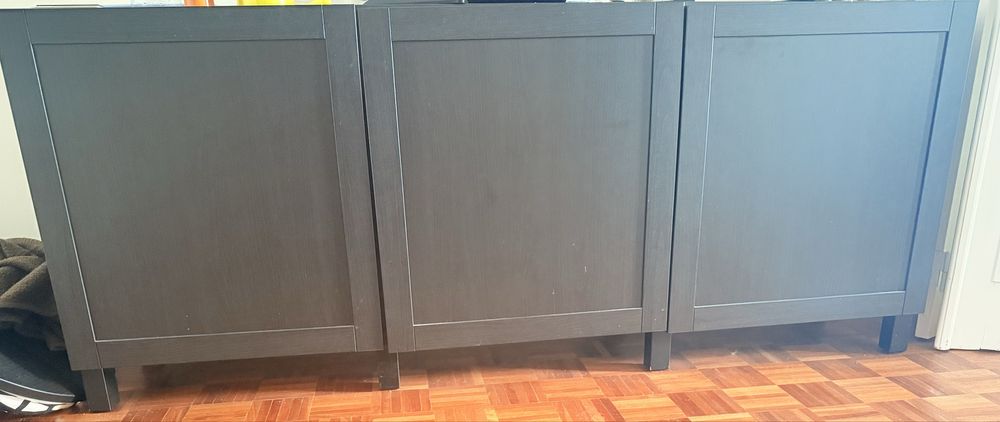 Aparador Besta IKEA