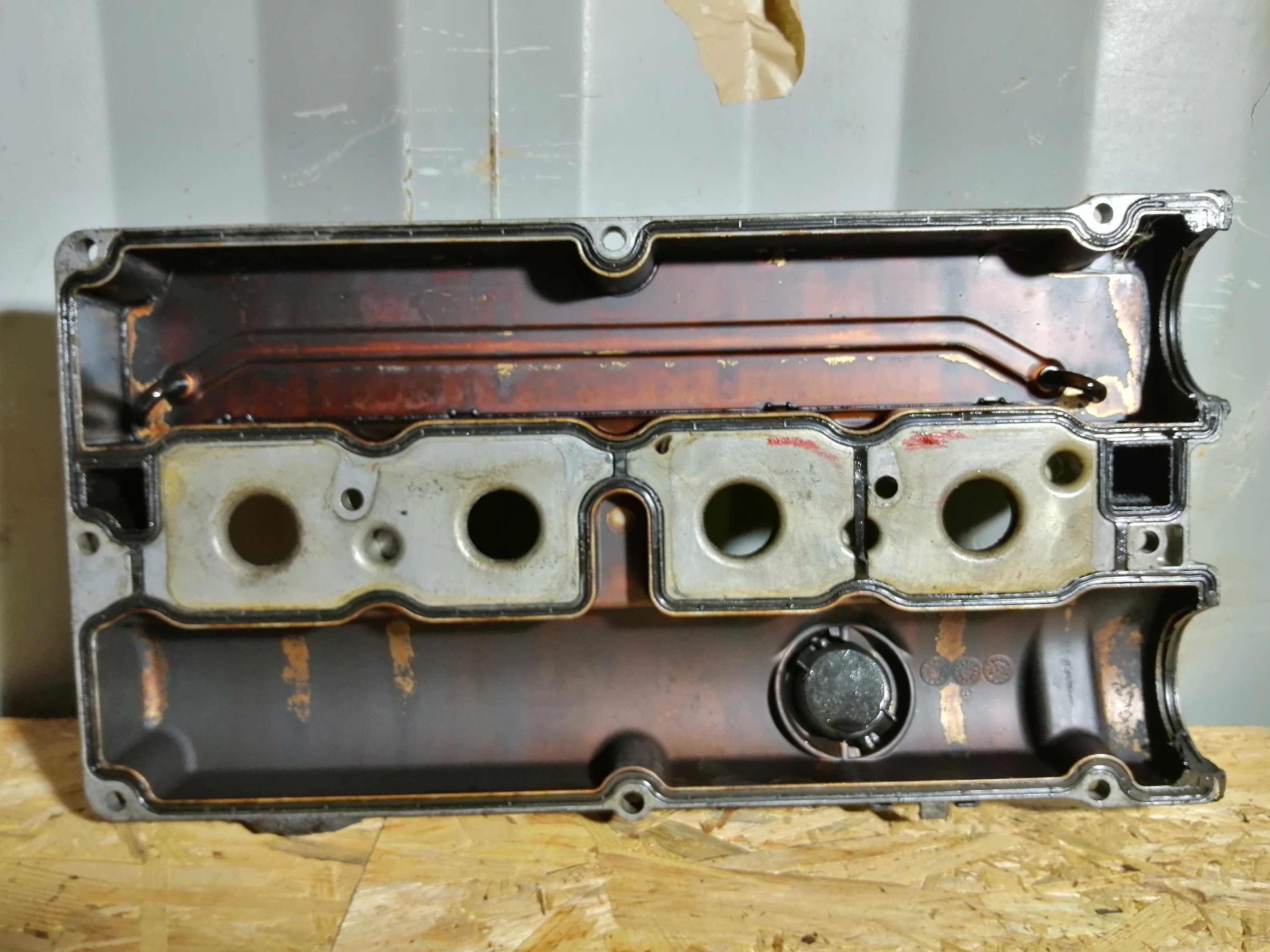 Pokrywa zaworów 1.8 Opel X18XE1 Z18XE