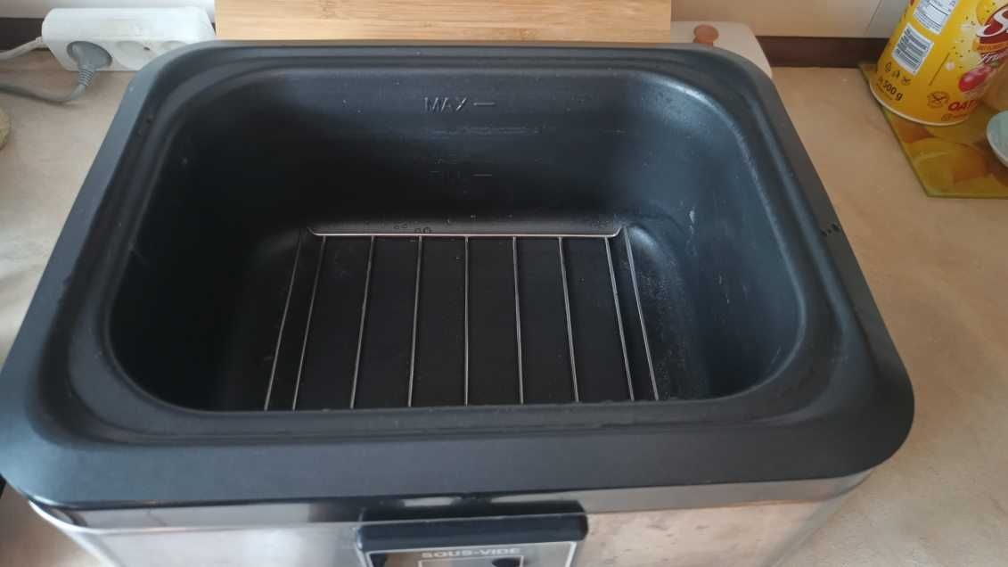 Severin Sous-Vide z grzanym pojemnkiem