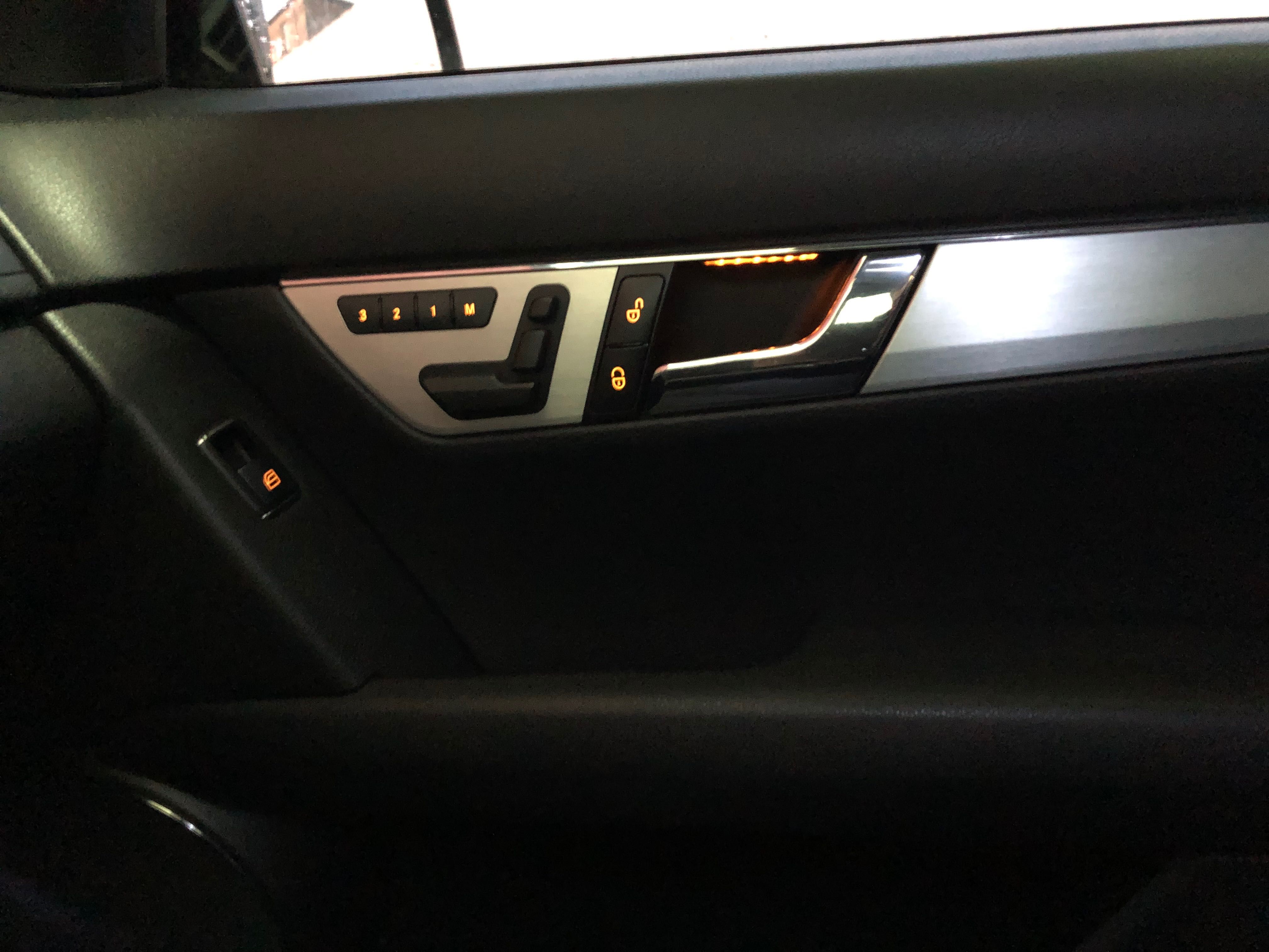 Mercedes C220 pack amg 04/2009