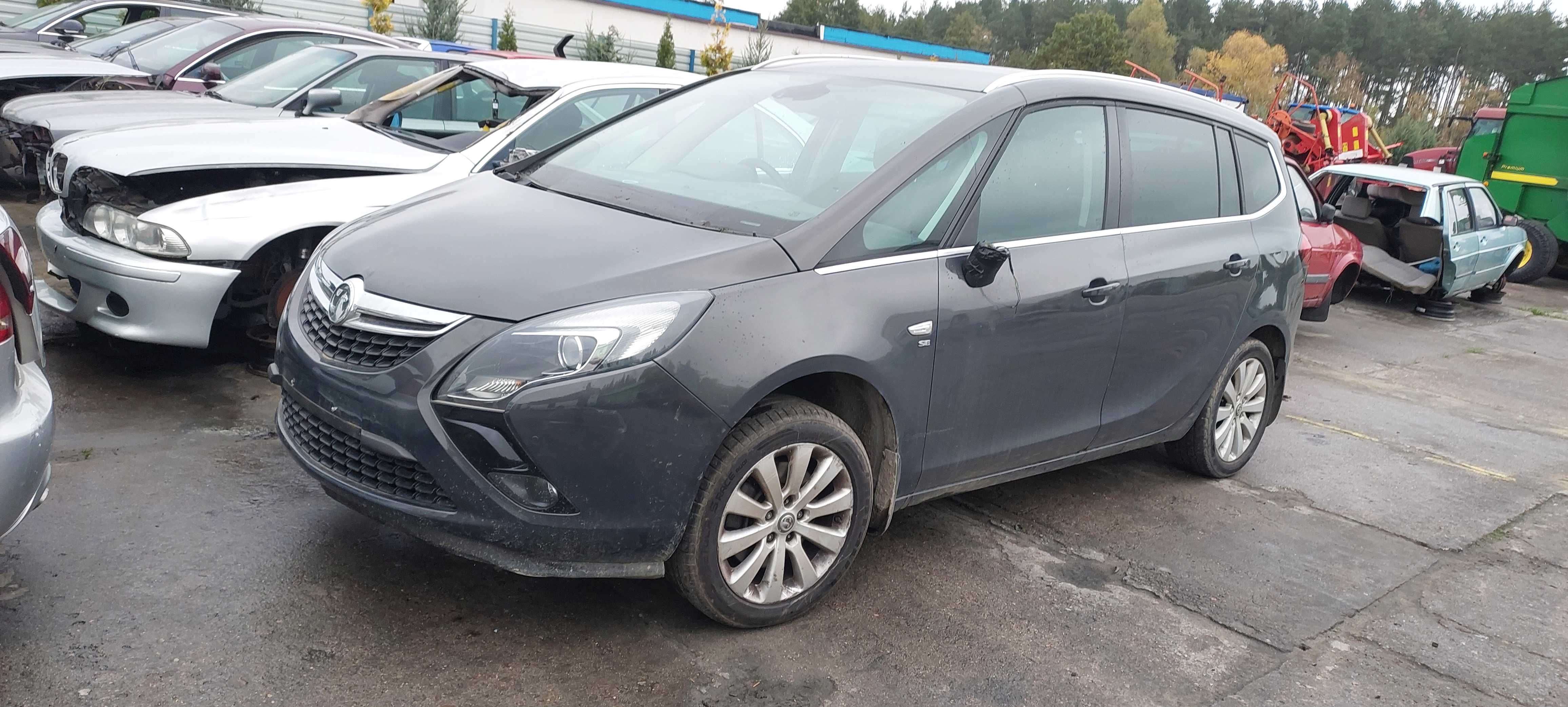 Opel Zafira C 2016r NA CZĘŚCI