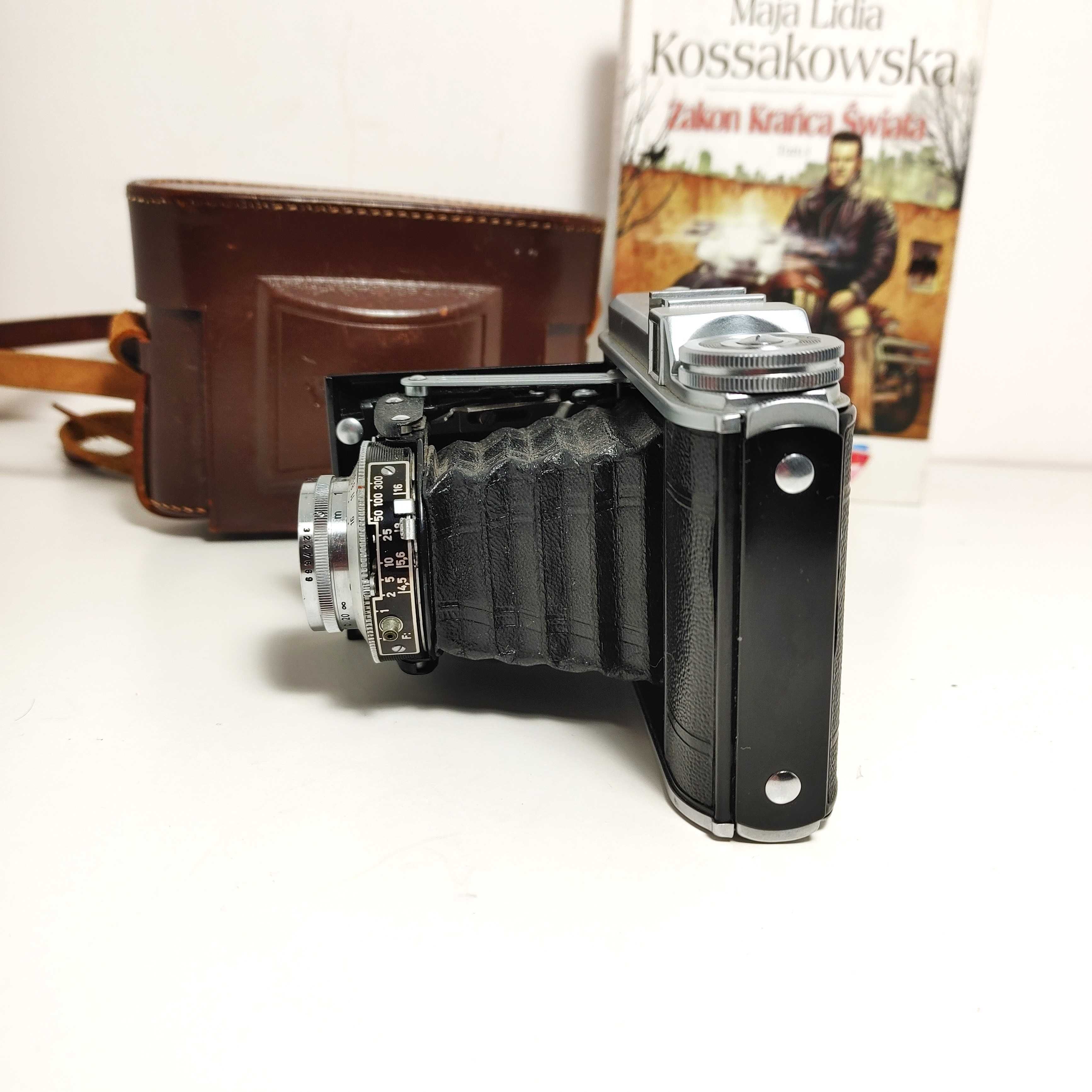 Składany aparat mieszkowy Voigtlander PERKEO I z  Vaskar 1: 4,5 75 mm