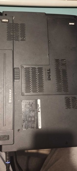 Ноутбук 15.6" Dell PP39L i7 Q720 - 1.6Ghz/4Gb/HDD500Gb