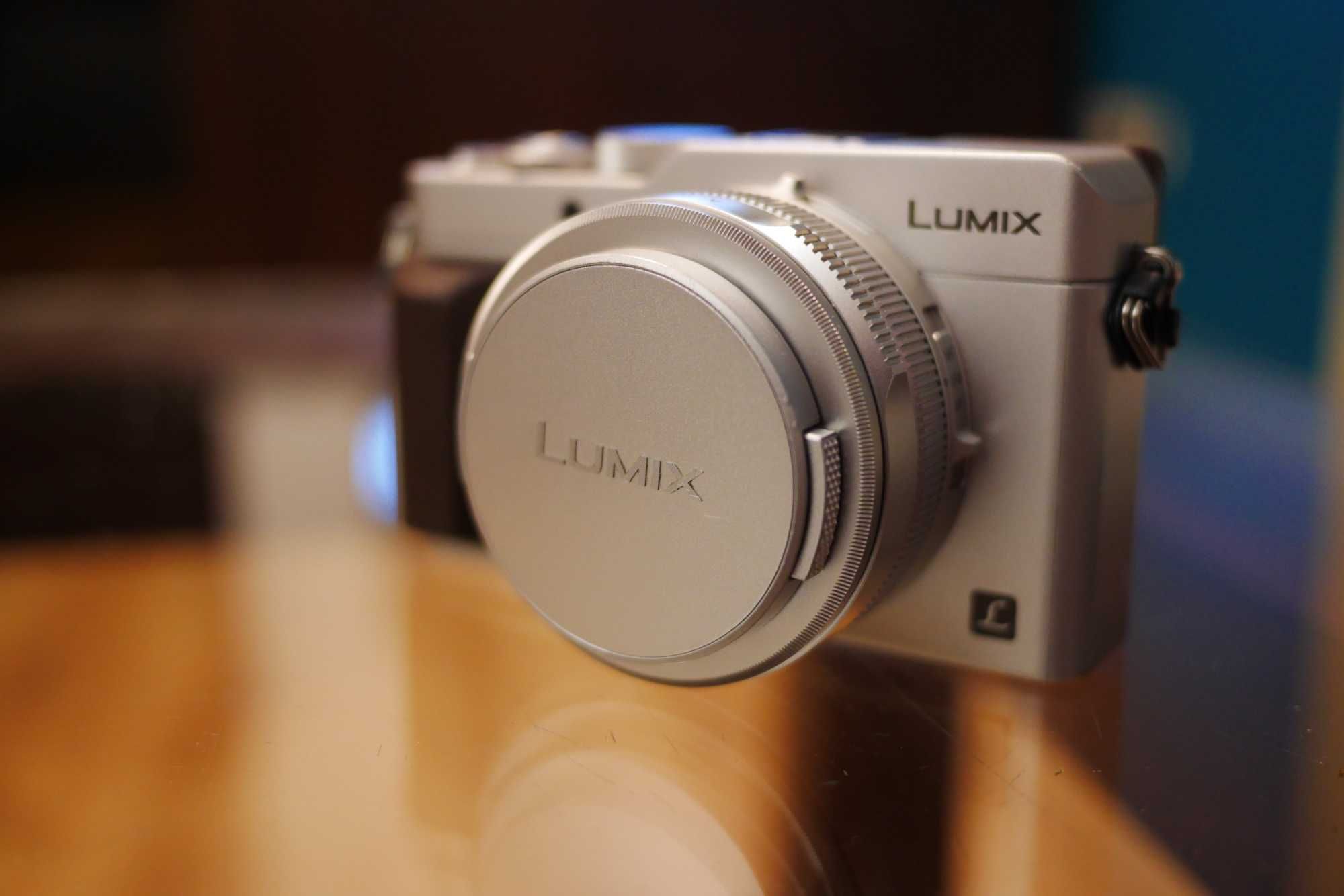 Panasonic Lumix XL 100