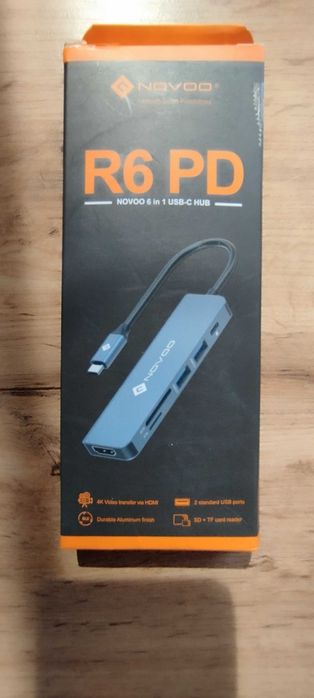 Multi-Port USB C Hub, 6 w 1 Novoo
