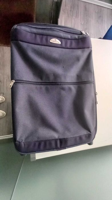 Mala de viagem em bom estado