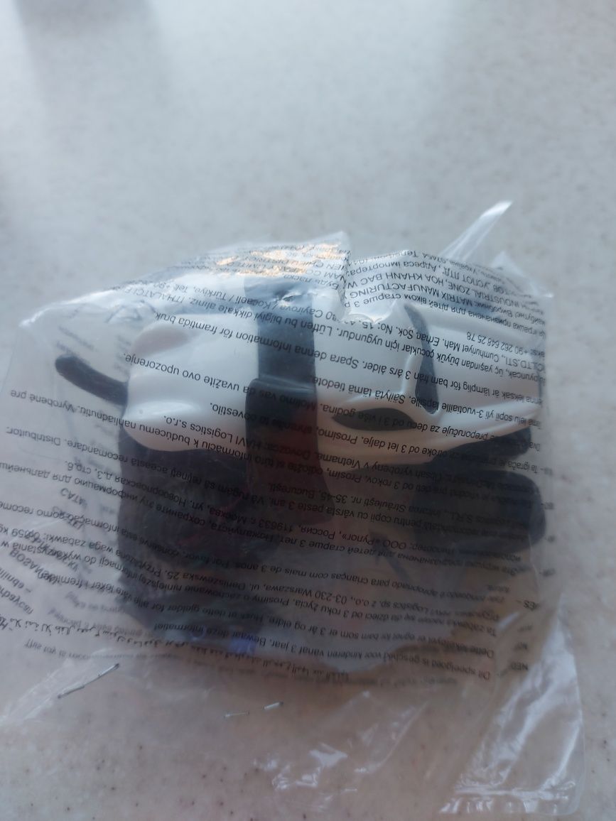 Іграшки з різних серій Happy Meal від МкД