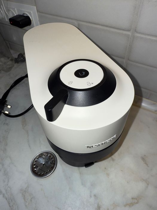 Капсульну кавомашину krups nespresso vertuo pop xn9201.