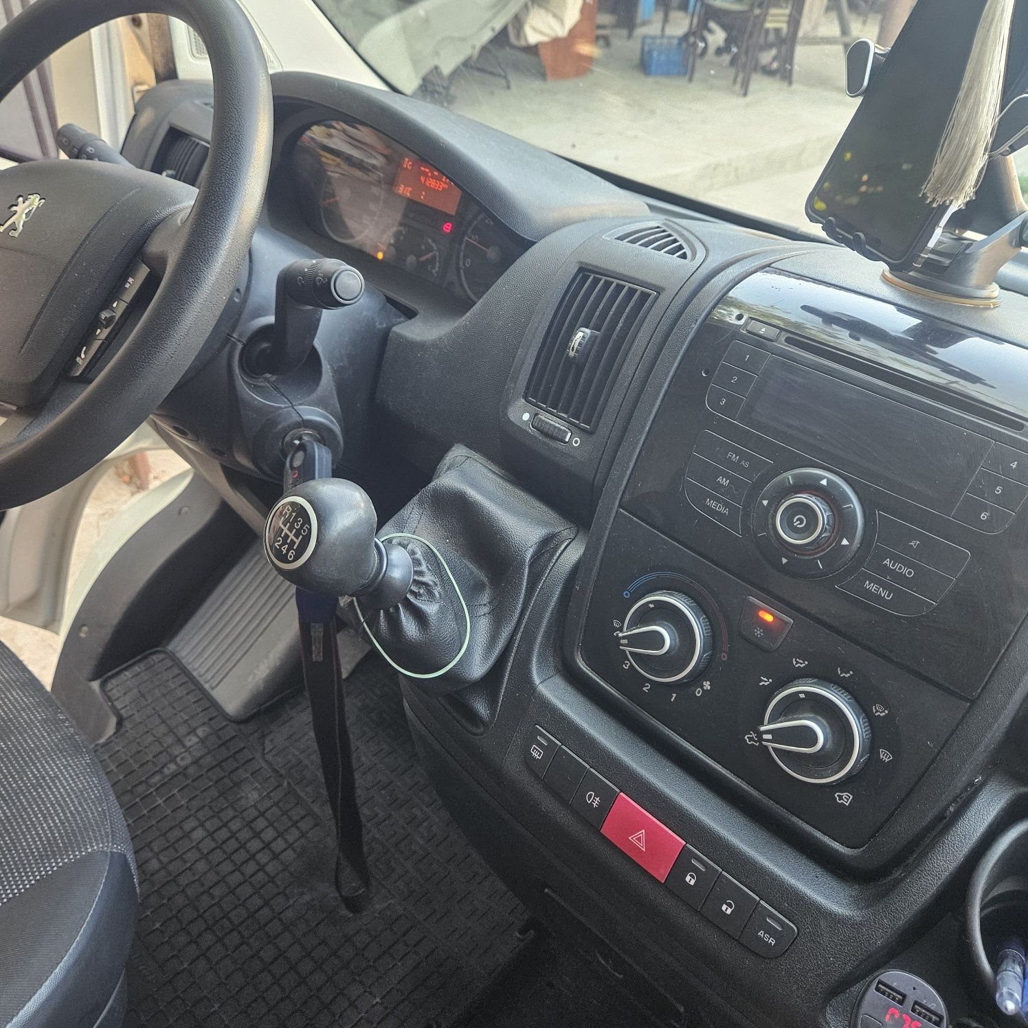 Peugeot Boxer 2.2 HDi 2013 • Готов к работе • Без вложений