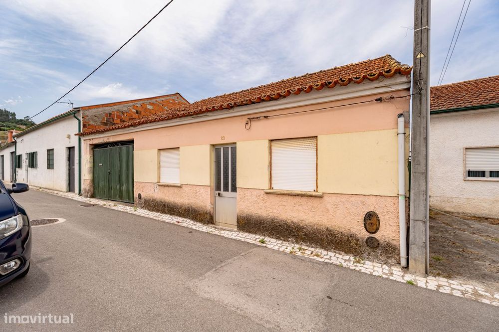 Moradia em banda | São Martinho do Bispo
