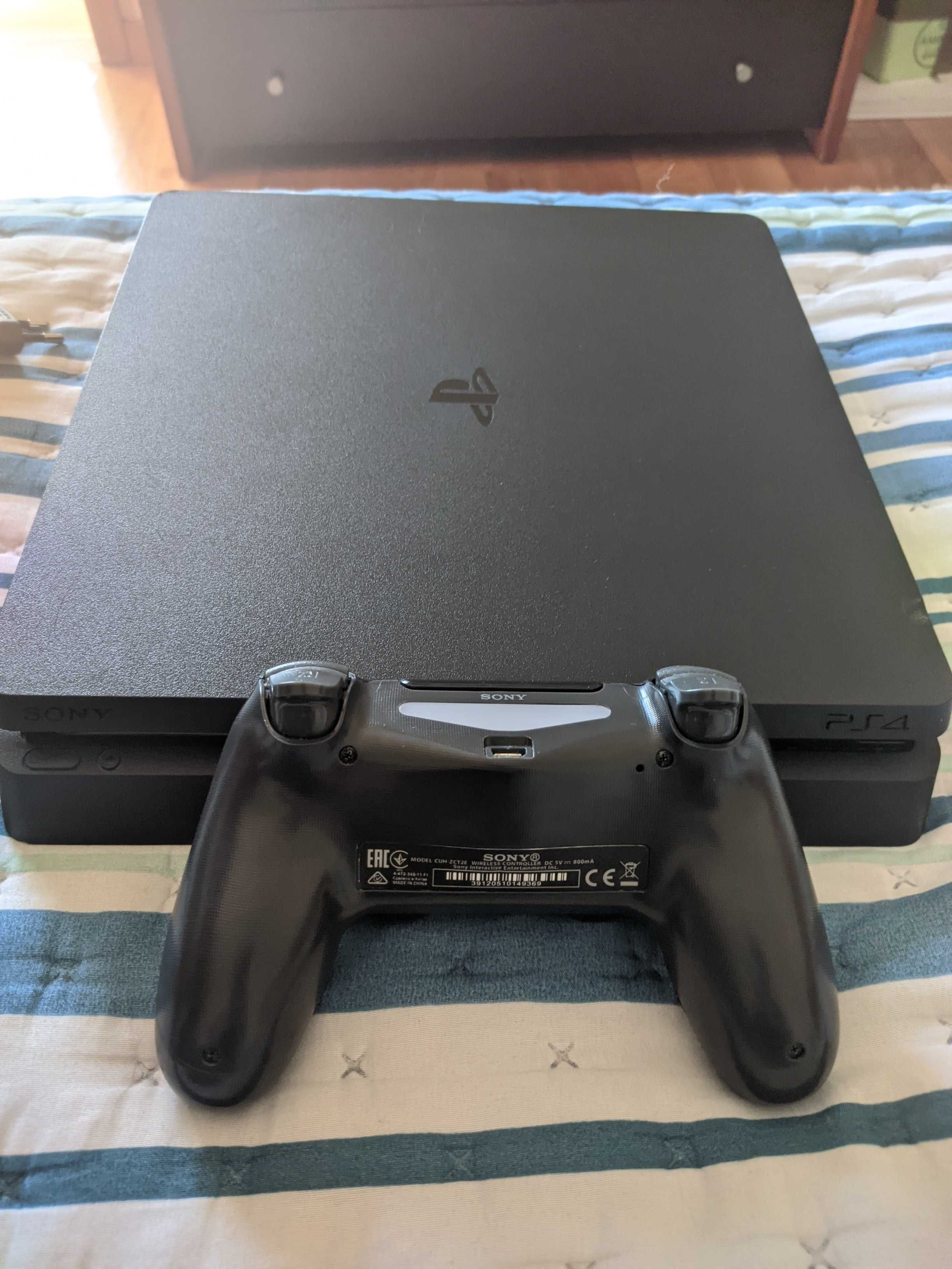 PS4 Slim 500 GB + Comando Dualshock 4