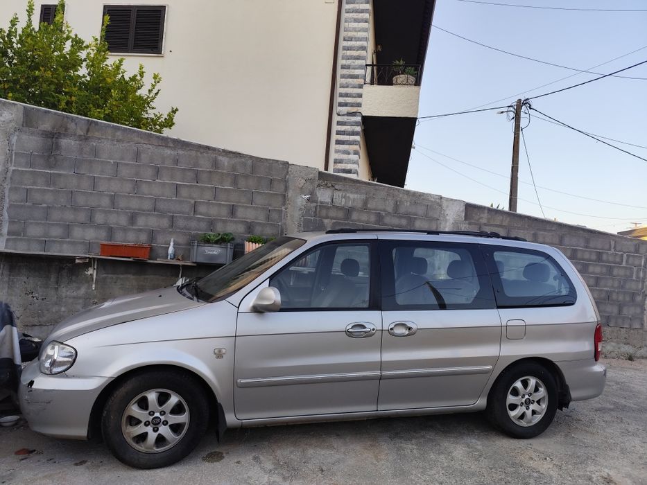 Kia Carnival facelift  versão One