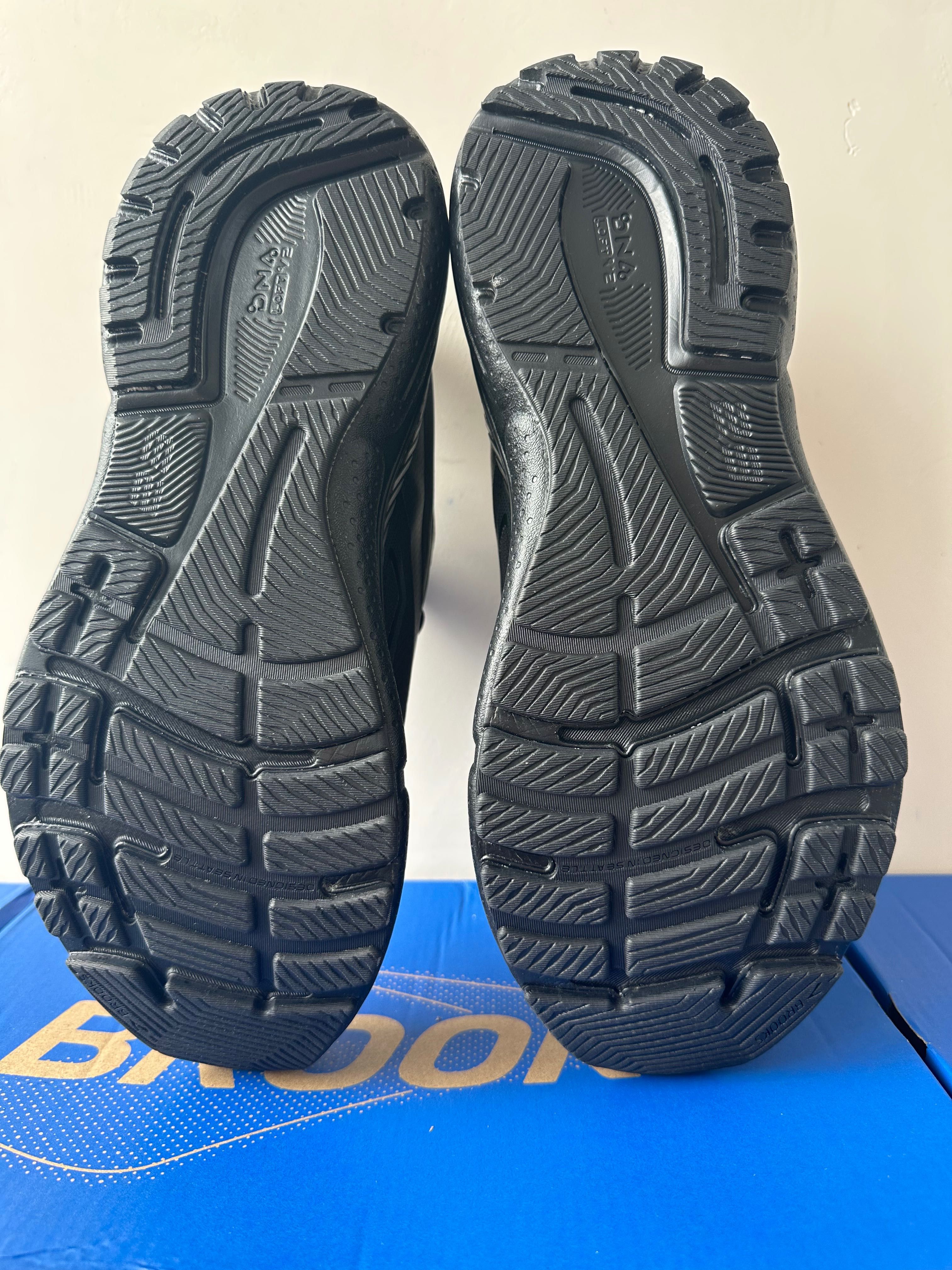 Кросівки Brooks Adrenaline 23! Розмір 43/44/45/46 27,5/28/29/30 см!