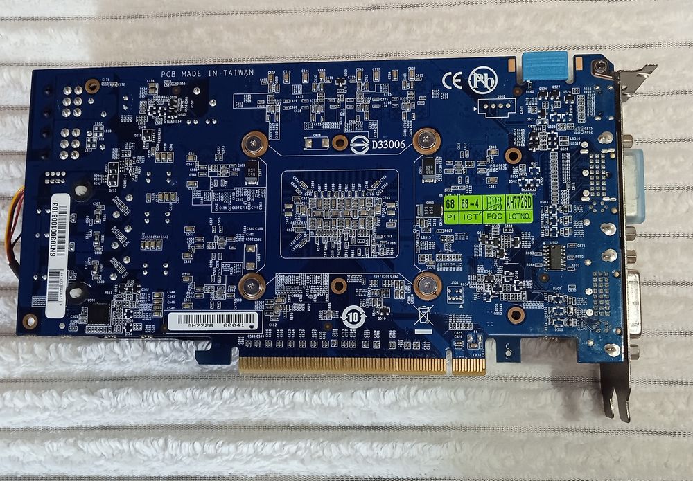 Видеокарта Nvidia GeForce GTX 460 GIgabyte.