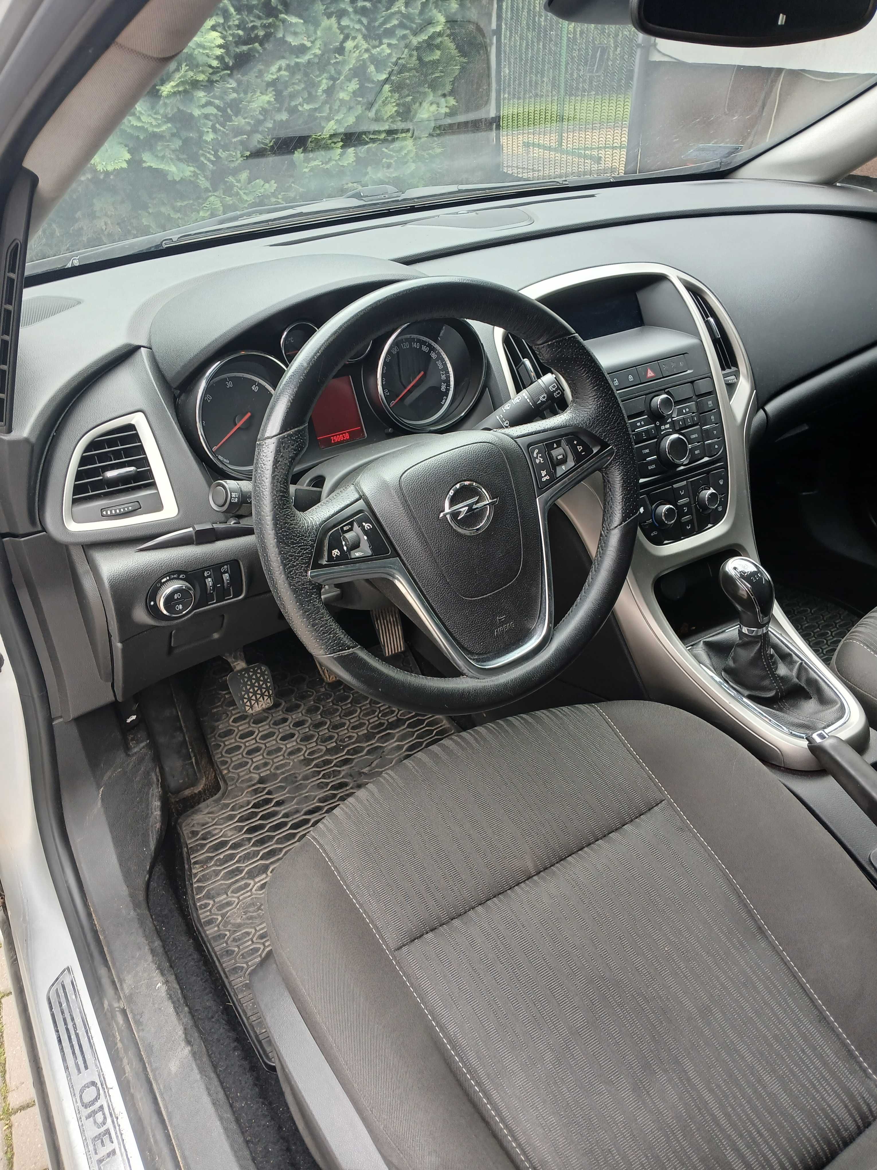 Opel Astra J 1.7 CDTI