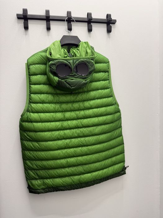 Жилетки пухові C.P. Company