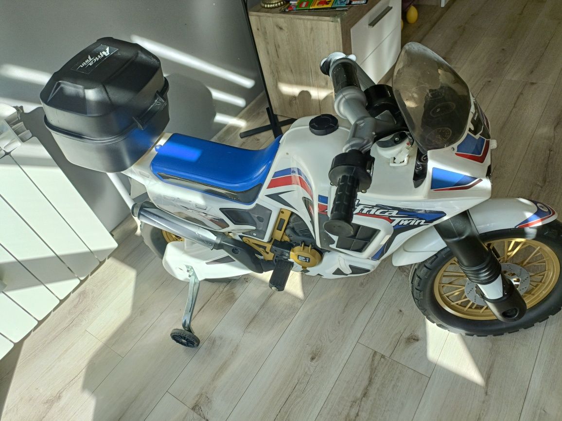 African Twin Honda motocykl z baterią 6 V