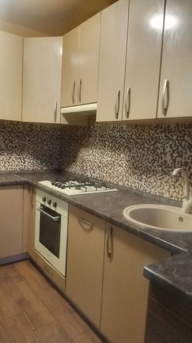 Сучасна кухня б/у