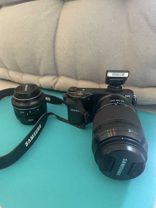 Samsung NX2000 Mirrorless - Perfeita para Viagens e Redes Sociais