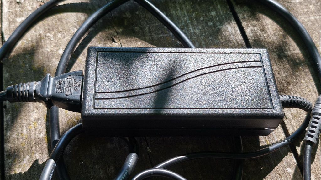 Блок живлення 5V 8A YU0508 AC/DC Adapter