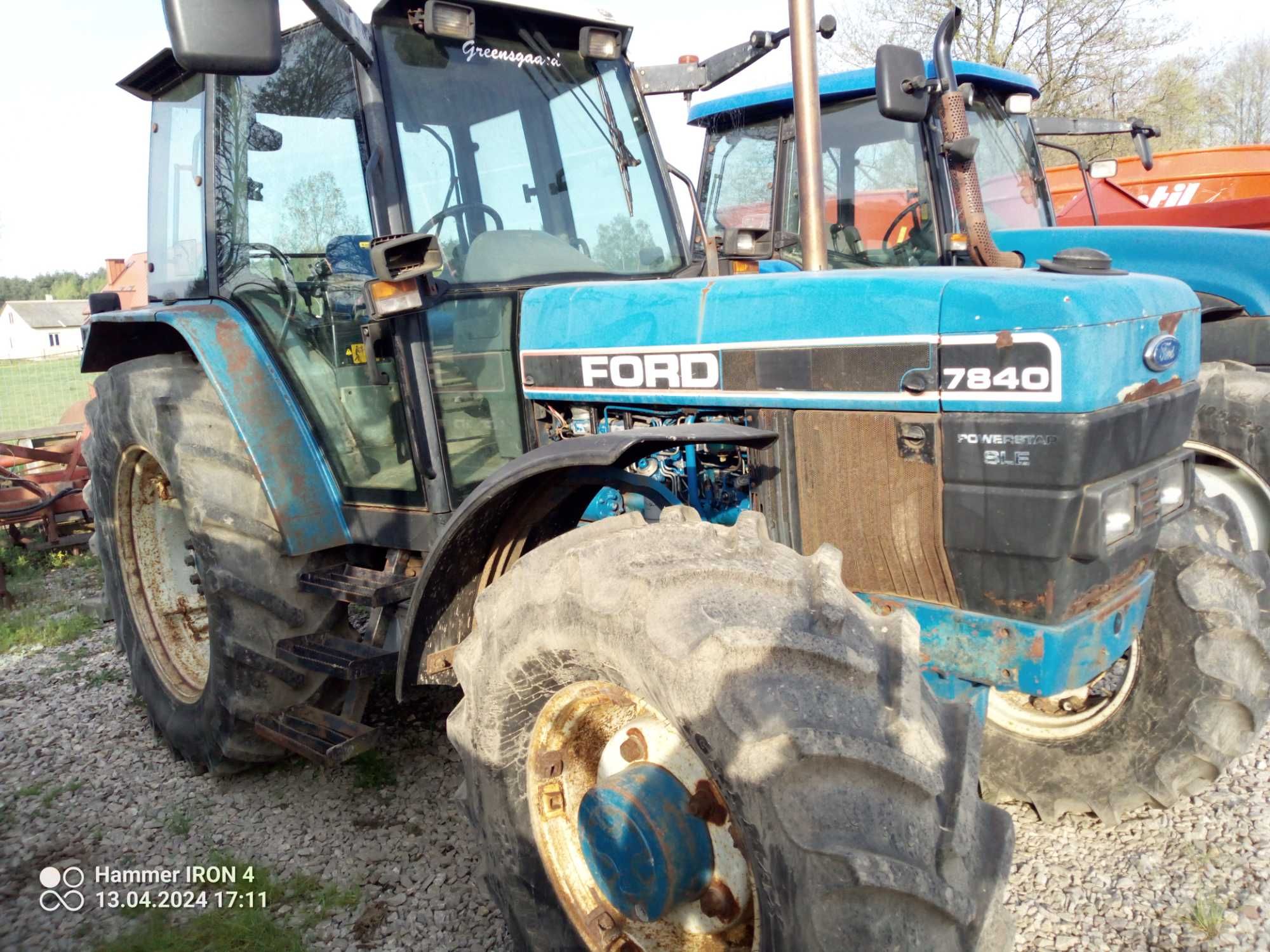 Ciągnik rolniczy Ford New Holland