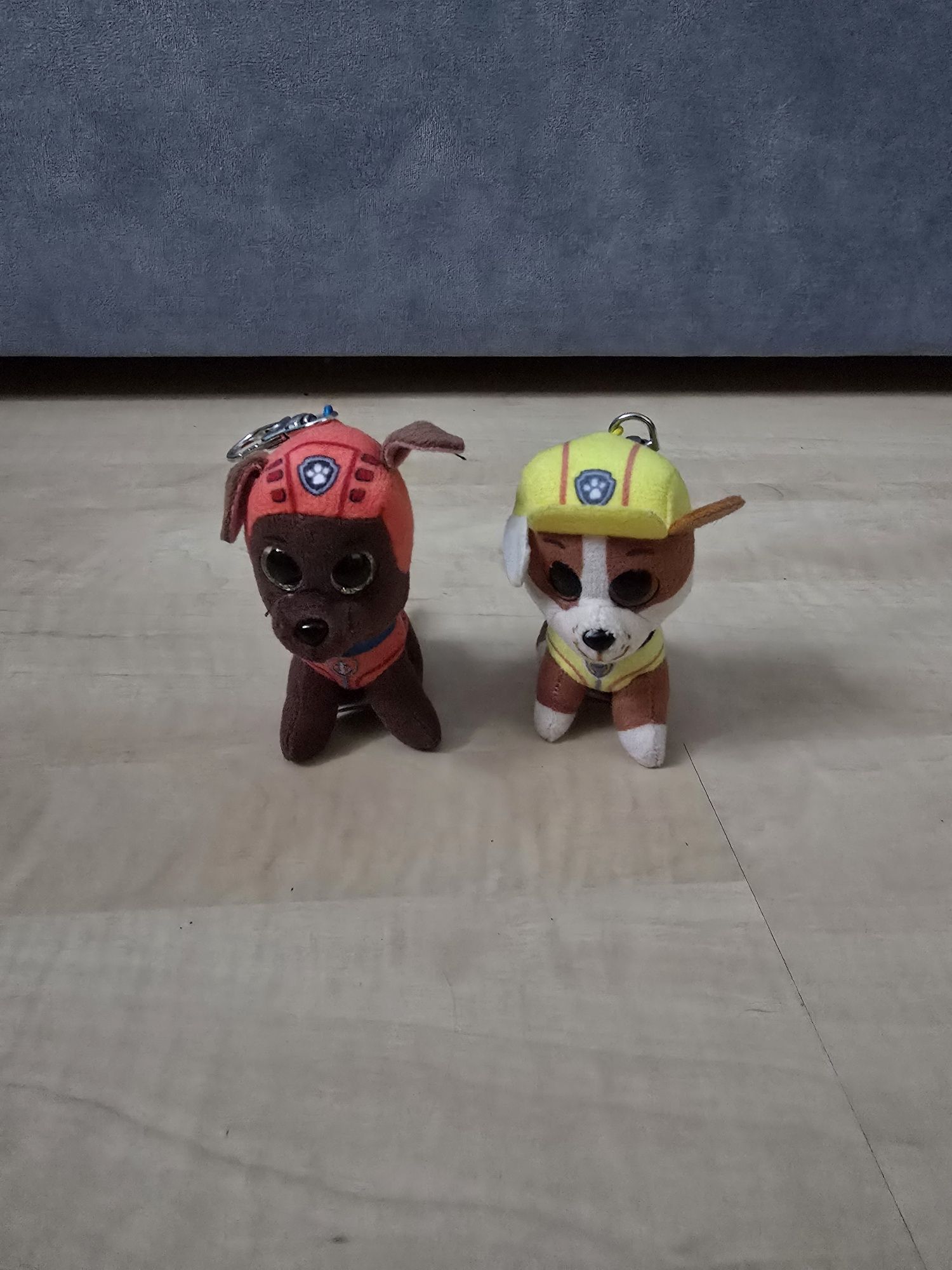 2 maskotki breloczki