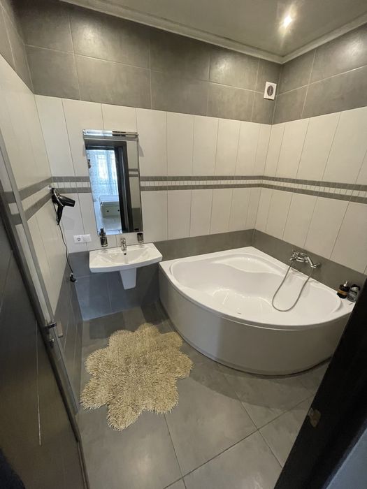 Квартира-студія люкс на пр Гагаріна