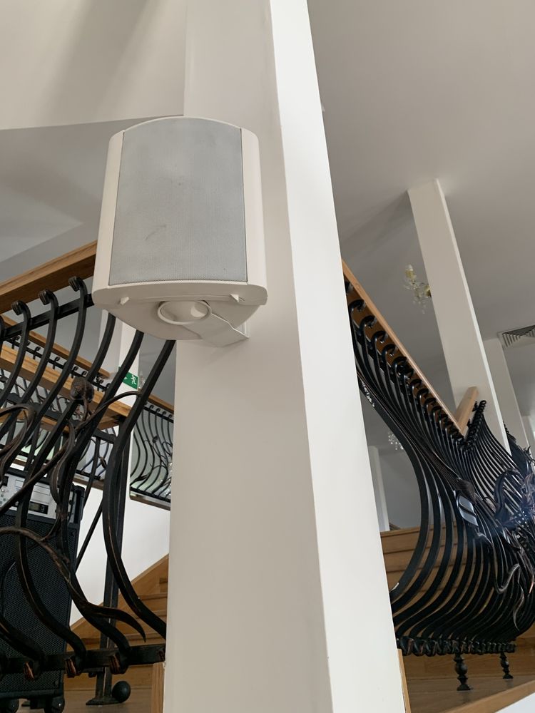 Naglosnienie restauracji pubu baru wzmacniacz denon kierunkowe glosnik