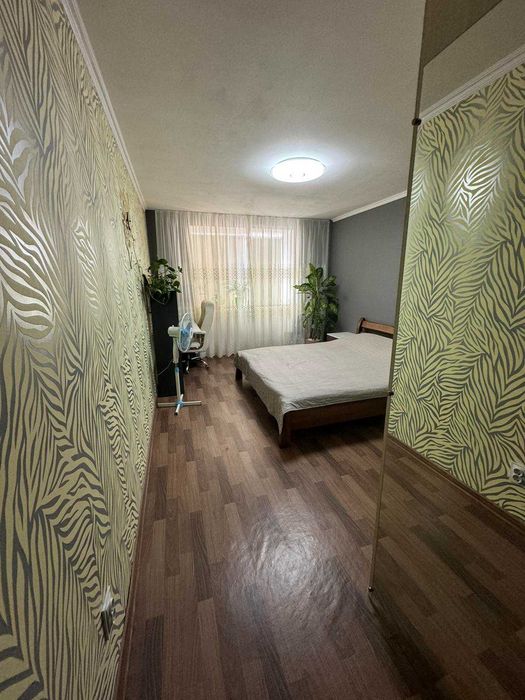 Дворівнева квартира на Виставці, вулиця Будівельників