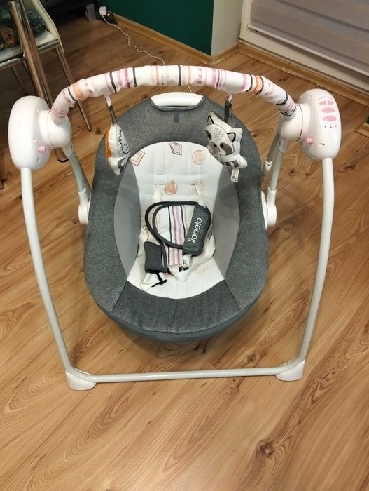 bujaczek leżaczek elektryczny Lionelo