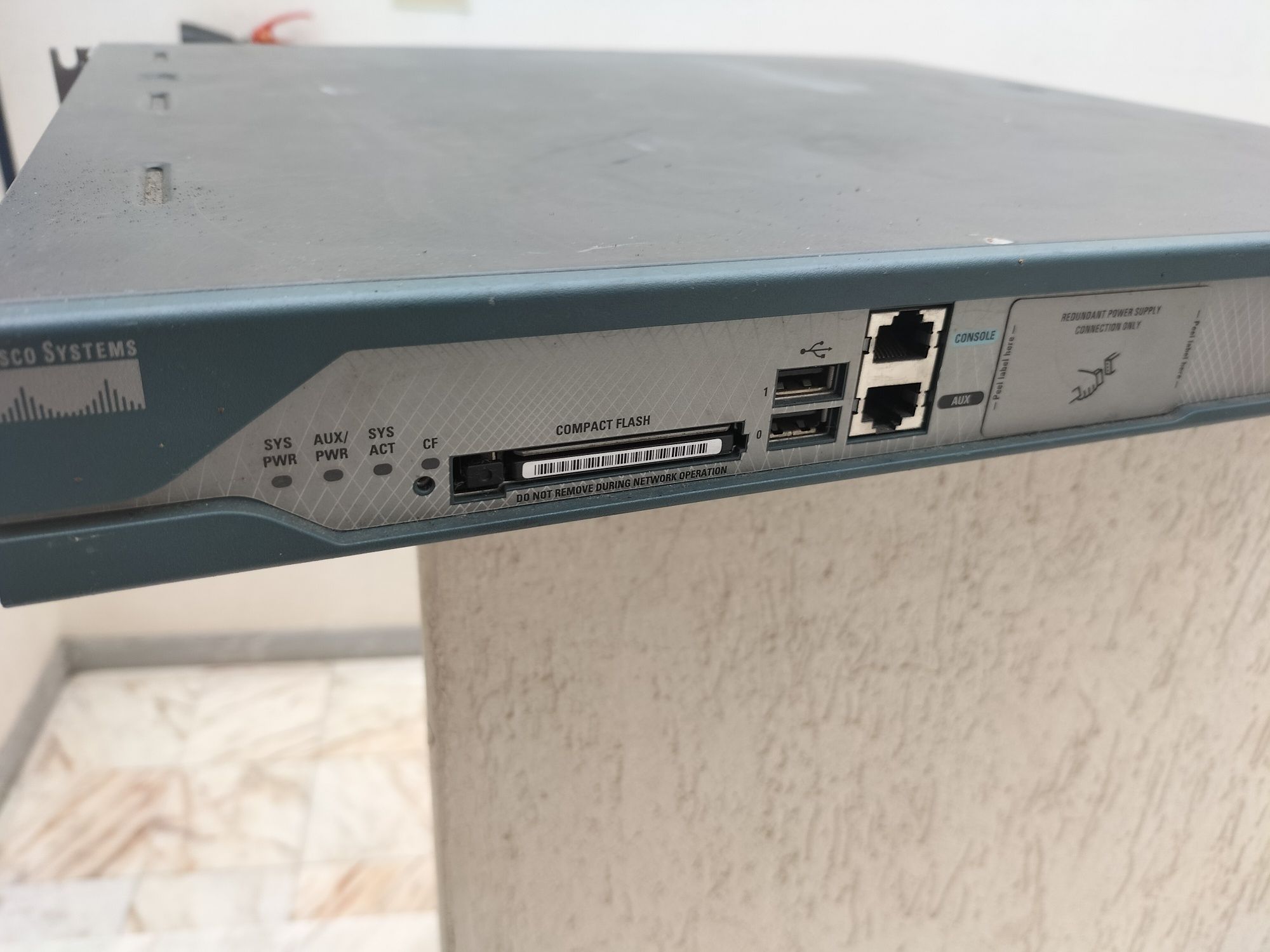 Router Cisco 2800 totalmente funcional