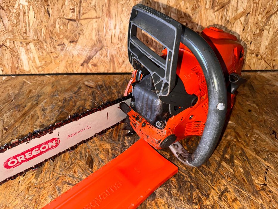 Piła pilarka spalinowa motorowa Husqvarna 555 !!!