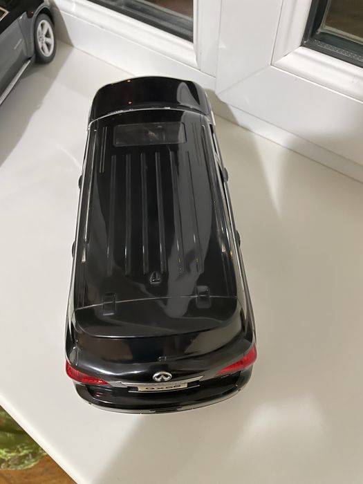 Игрушечная машинка 32 см длина